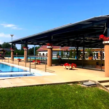 Hotell Imperial Gyogyszallo Es Gyogyfurdo Kiskoros