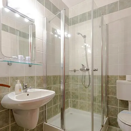 Imperial Gyogyszallo Es Gyogyfurdo 2*