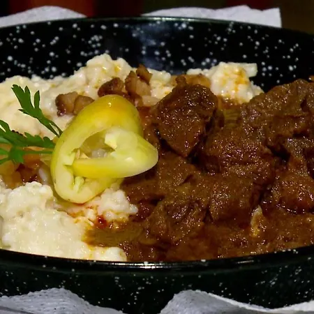 Imperial Gyogyszallo Es Gyogyfurdo 키슈쾨뢰시