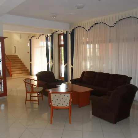 호텔 Imperial Gyogyszallo Es Gyogyfurdo 2*