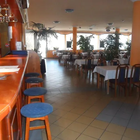 Imperial Gyogyszallo Es Gyogyfurdo 2* 키슈쾨뢰시